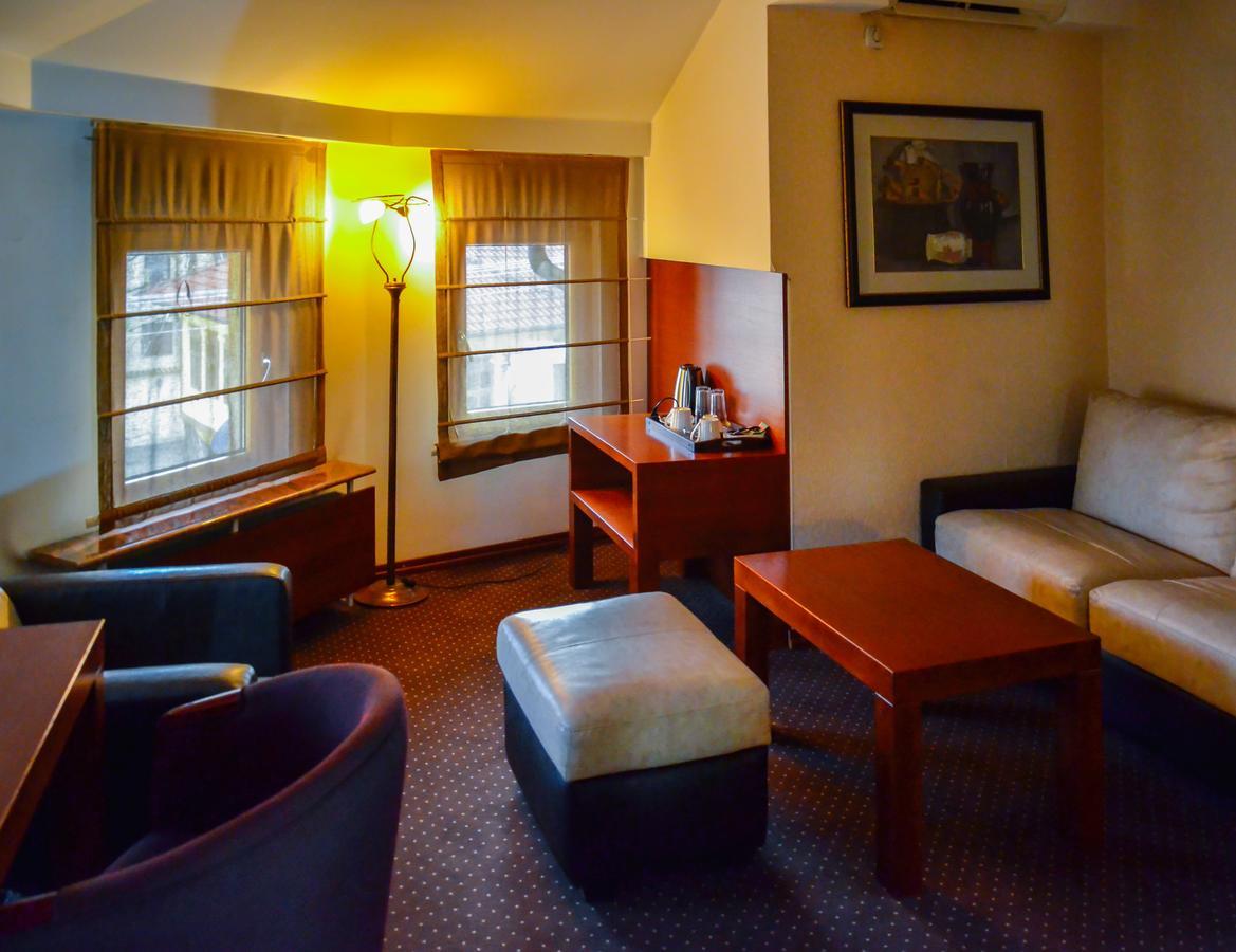 Hotel Bell Leskovac  Bagian luar foto