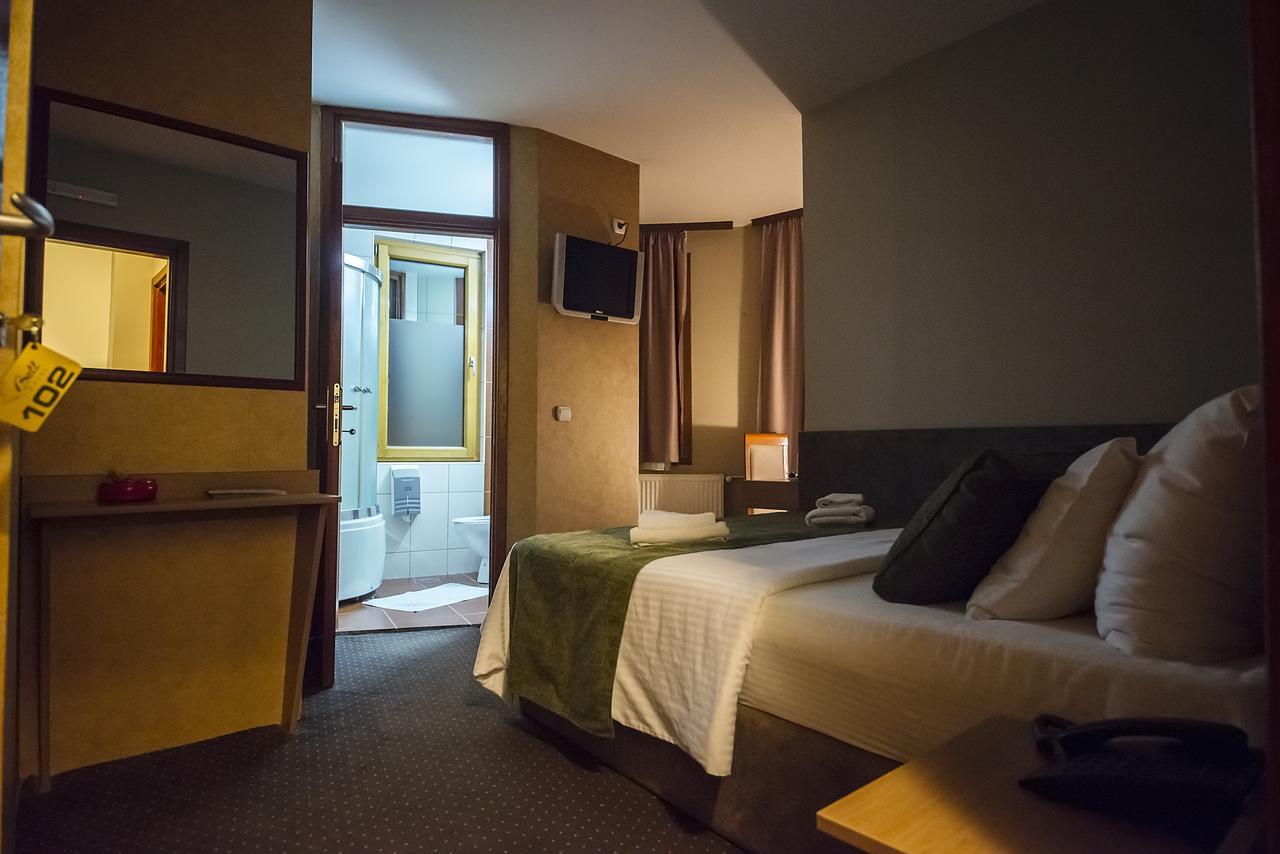 Hotel Bell Leskovac  Bagian luar foto