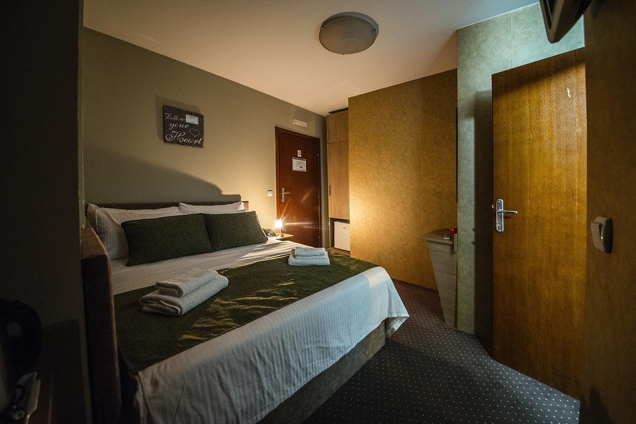 Hotel Bell Leskovac  Bagian luar foto