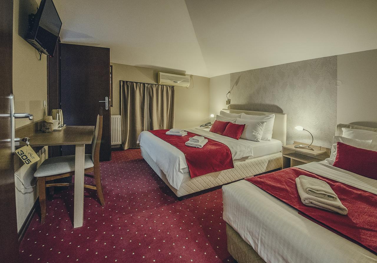 Hotel Bell Leskovac  Bagian luar foto
