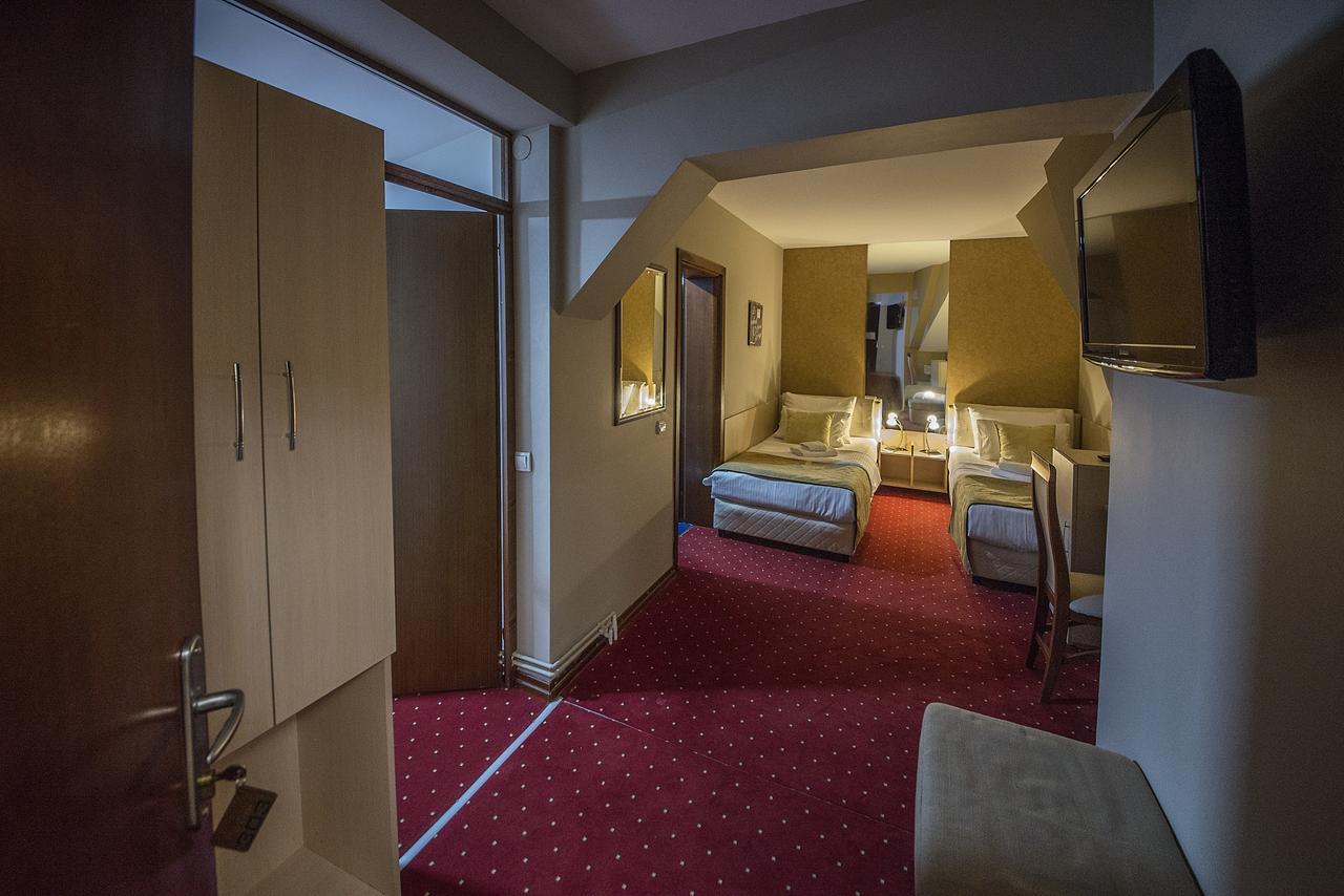 Hotel Bell Leskovac  Bagian luar foto